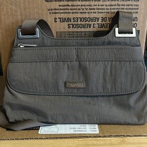Baggallini cross body
